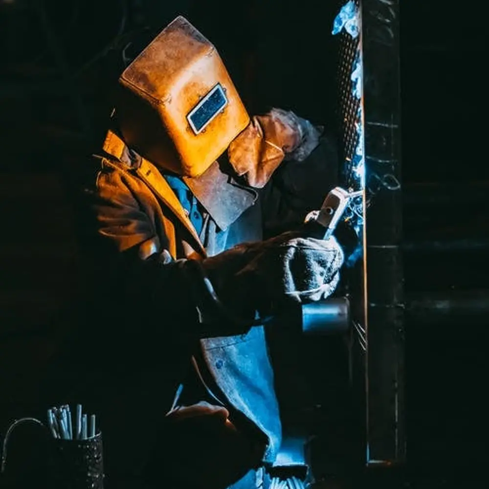 🔥 TIG 141 SVÁŘEČ – NĚMECKO | OD 22 €/HOD. | 190 KM OD PLZNĚ