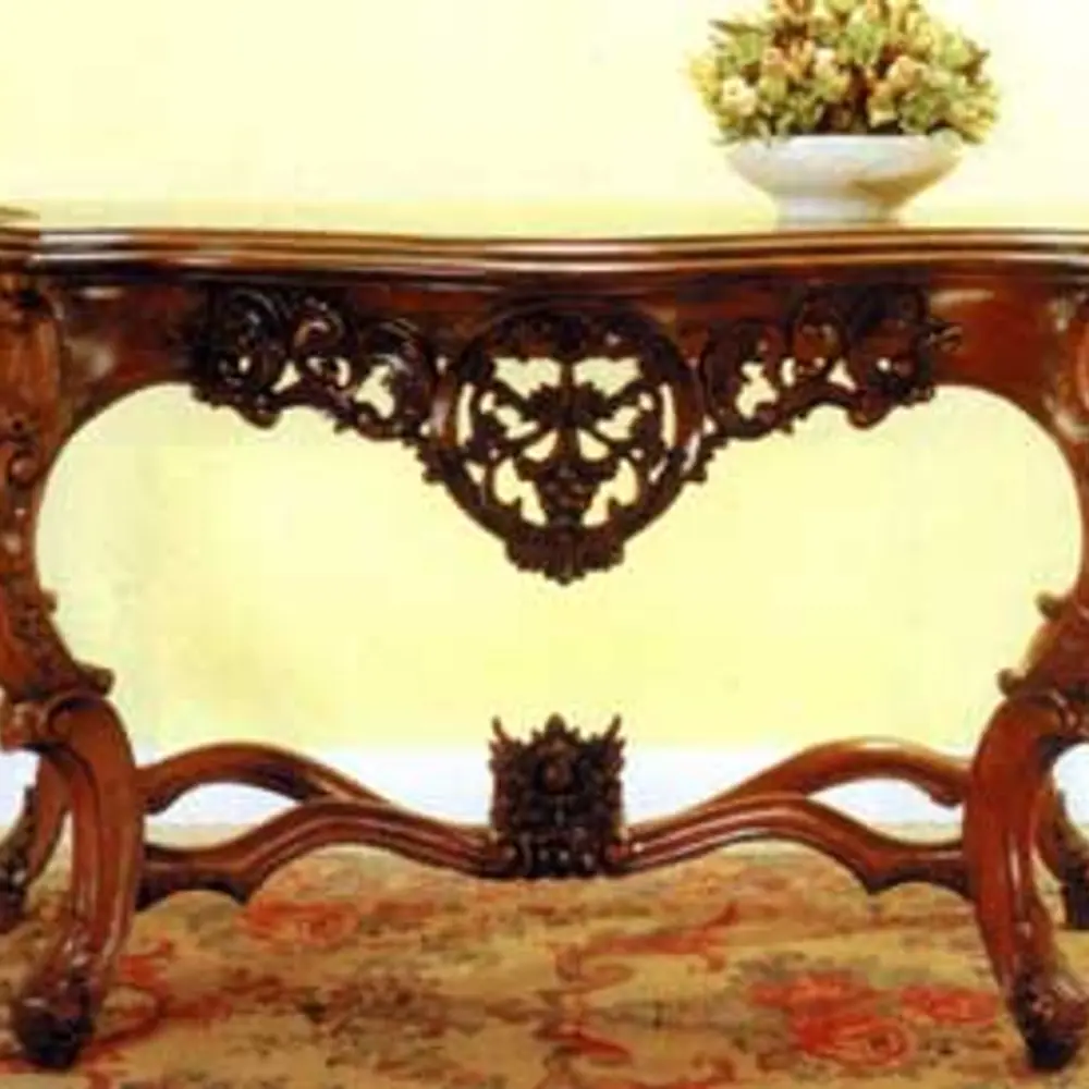 Konzolový mahagonový stůl.